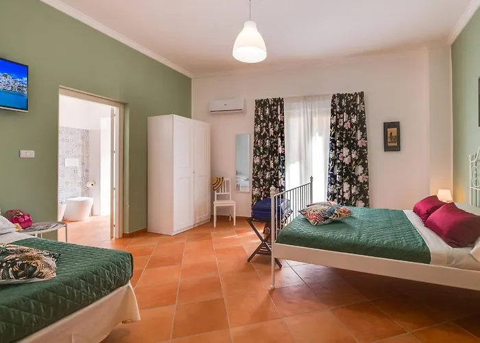 Namuri 招待所 夏卡